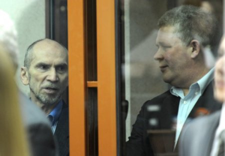 Rusya’da darbe planlayan emekli iki komutana 4,5 yıl hapis