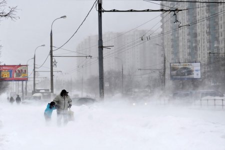 Rusya’da kar ve tipi geri döndü