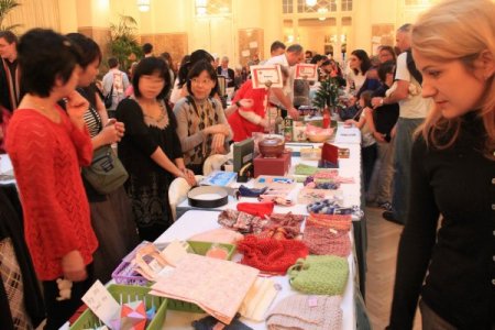 Rusya’da kimsesiz çocuklar için uluslararası kermes düzenlendi