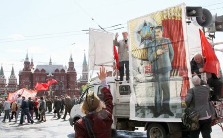 Rusya’da Komünist Partisi Gösteri Yaptı, Sosyalizm İstedi