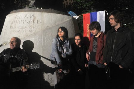 Rusya’da Muhalefet Sokakta Sabahlıyor