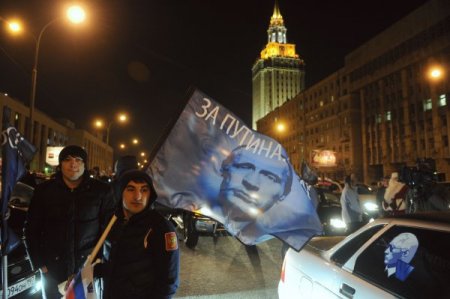 Rusya’da On Binler Putin’e Destek İçin Sokağa İndi; Son Anket Yüzde 55