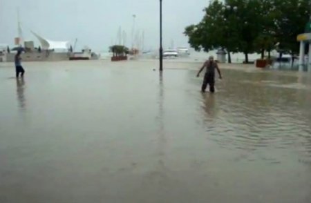 Rusya'da Sağanak Yağmur 10 Can Aldı