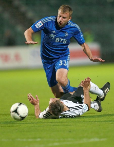 Rusya’da taraftarlar birbirine girdi, maç tatil edildi