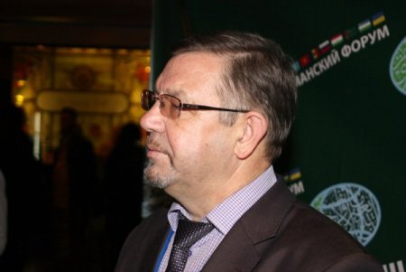 Rusya’da teoloji konferansı: Dine hakaret cezasız kalmamalı