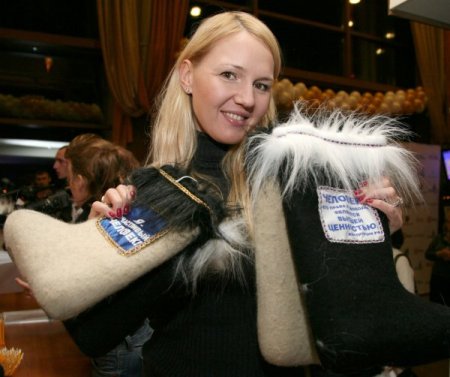 Rusya'nın Geleneksel Köy Çizmesi 'valenki' Avrupa'da Moda Oldu