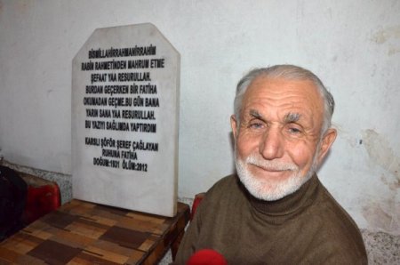 Rüyasında ölüm tarihini görüp mezar taşını hazırlattı, ölmeyince kutlama yaptı