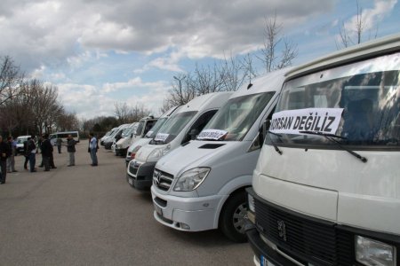 'S' plaka mağdurlarından kornalı ve halaylı protesto