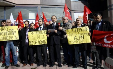 Saadet Partililerden Patriot tepkisi