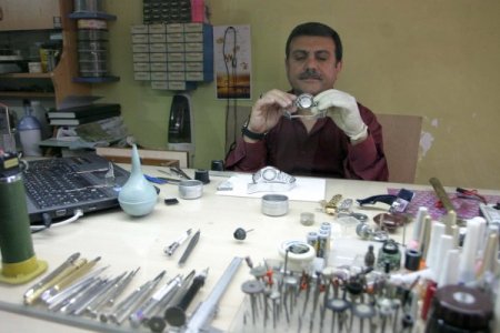 Saat Teknolojisi Mekaniğe Döndü, Tamircinin Yüzü Güldü