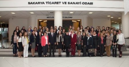 Sabancı: 274 kadın ücretsiz girişimcilik eğitimi aldı