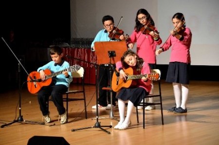 SABİO'da dereceye giren öğrenciler ödüllerine kavuştu