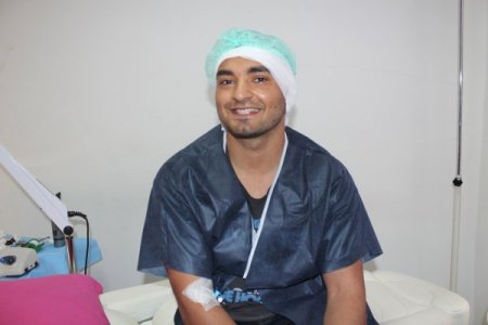 Saçı dökülen Araplar İstanbul'a koşuyor