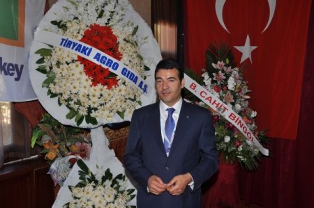 Sadık Karakan, ikinci kez Hokey Federasyon Başkanlığı'na seçildi