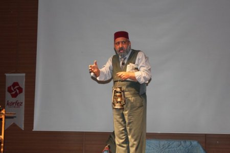 Safahat Mehmet Akif Dönüyor'a Büyük İlgi