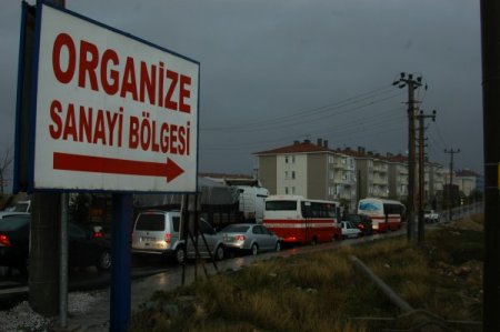 Sağanak yağış hayatı felç etti
