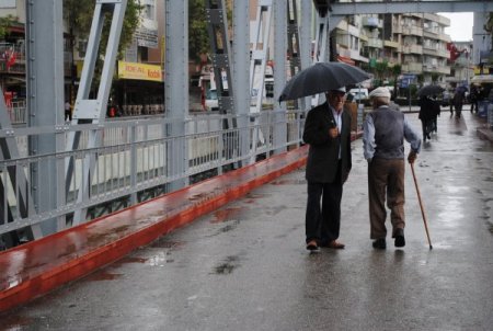 Sağanak Yağış Manavgat'ta Hayatı Olumsuz Etkiliyor