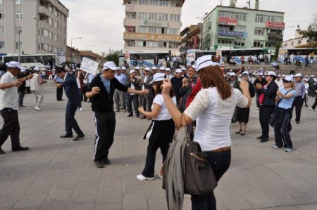 'Sağlığını masiyosan mahana bulma yörü' sloganıyla yürüdüler