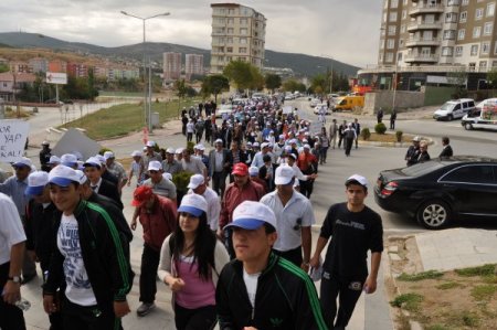 'Sağlığını masiyosan mahana bulma yörü' sloganıyla yürüdüler