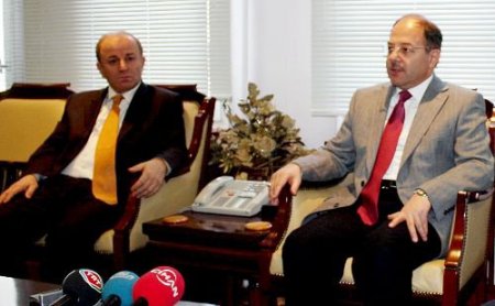 Sağlık Bakanı Akdağ: Domuz Gribine Yakalananların Çoğu Hastalığı Hafif Geçirecek