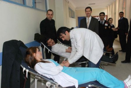 Sağlık Çalışanları Kan Bağışında Bulundu