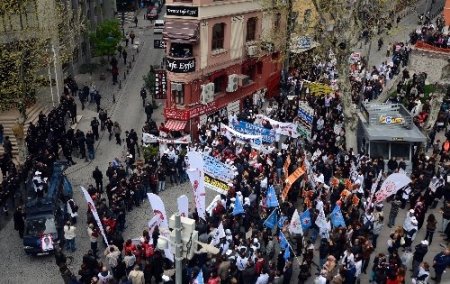 Sağlık çalışanları şiddete karşı eylem yaptı
