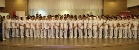 Sağlık ordusunun yeni gönüllüleri and içti