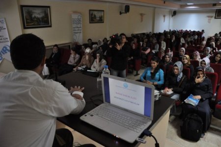 Sağlıkçılar, madde bağımlılığı, alkol ve sigaraya savaş açtı