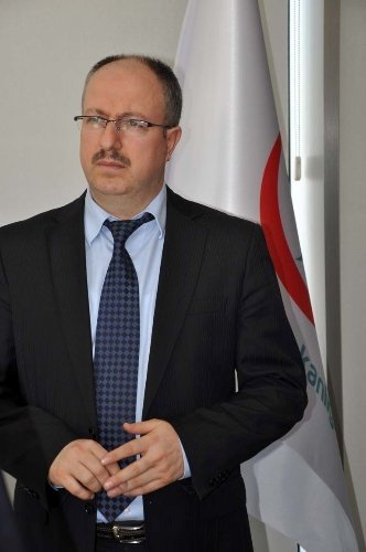 Sağlıklı renkli gözler için, internetten ve merdiven altı lens satışı yasaklandı