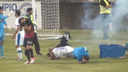 Sahaya atılan yabancı madde böyle patladı