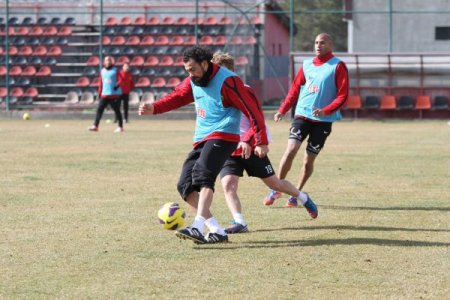Şahbaz: Eskişehirspor hem ligde hem kupada iddiasını sürdürecektir