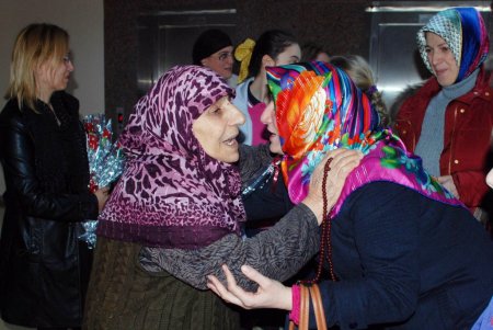Şahikalı bayan velilerden huzurevi ziyareti