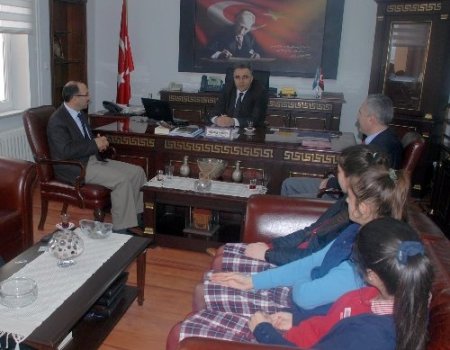 Şahikalı öğrencilerden Milli Eğitim Müdürü Yıldırım'a ziyaret