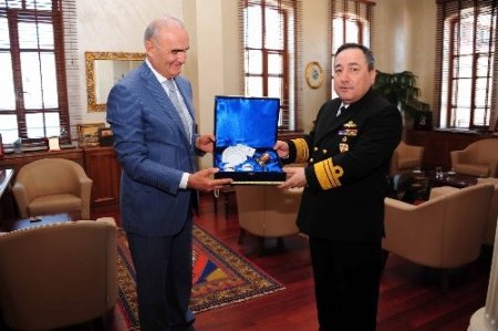 Sahil Güvenlik Komutanı, Başkan Yılmaz’ı ziyaret etti
