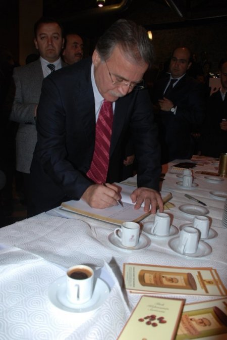 Şahin: Ergenekon Sanıklarının Aday Gösterilmesi Siyasi Partilerin Tercihidir