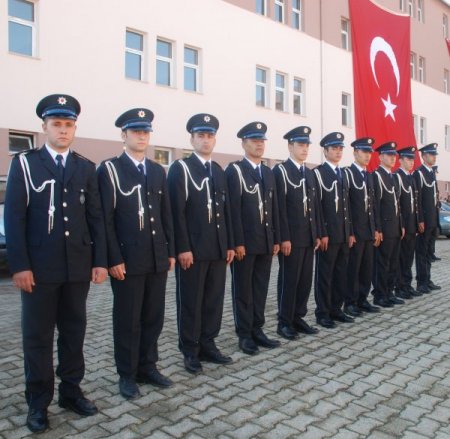 Şahin: İyi eğitim almış polisin daha kaliteli hizmet vereceğine inanıyoruz