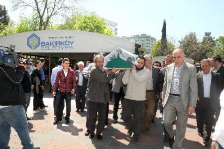 Şahin Özer'in anne acısı