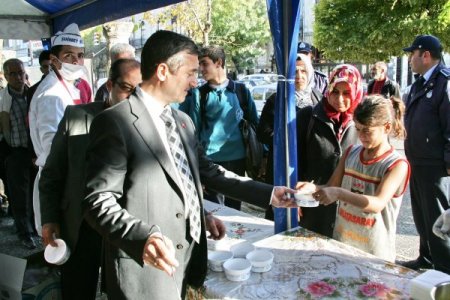 Şahinbey Belediyesi, Muharrem ayında 150 bin kişiye aşure ikram edecek