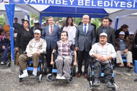 Şahinbey Belediyesi Engelli Vatandaşların Yüzünü Güldürdü