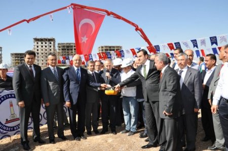 Şahinbey Belediyesi İlköğretim Okulu’nun temeli atıldı