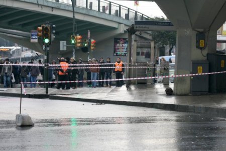 Sahipsiz çanta bomba alarmına neden oldu