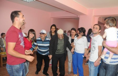 Sahnenin Genç Delikanlıları