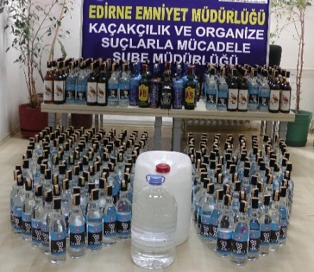 Sahte bandrollü içkiler piyasaya sürülemeden ele geçirildi