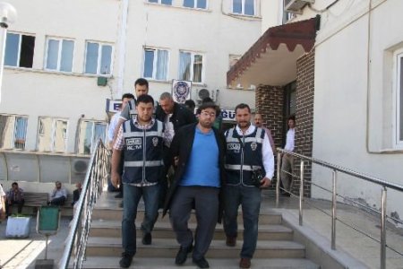 Sahte Dolar Operasyonunda 3 Kişi Yakalandı