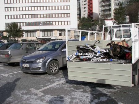 Sahte Plakalı Hırsızlık Şebekesi Çökertildi