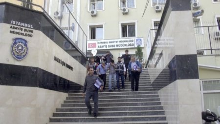 Sahte polis çetesine operasyon