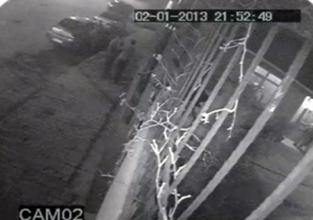 Sahte polisler güvenlik kamerasında