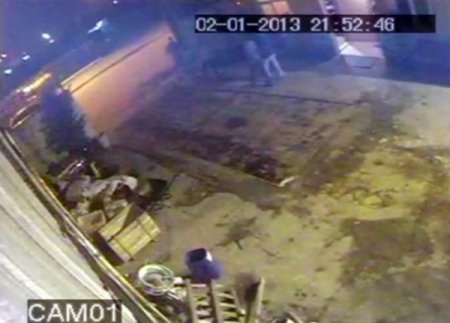 Sahte polisler güvenlik kamerasında