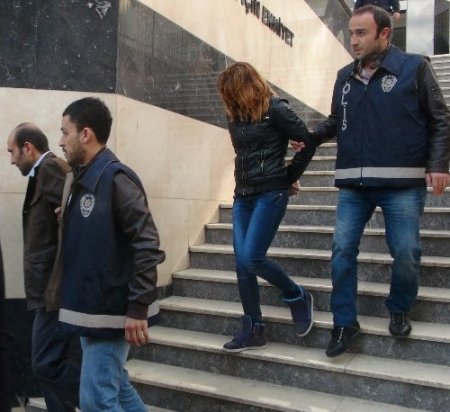 Sahte polislerden sahte sigara operasyonu