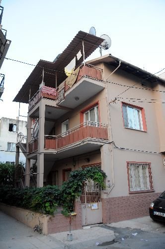 Sahur Vaktinde Eşini Bıçaklayarak Öldürdü